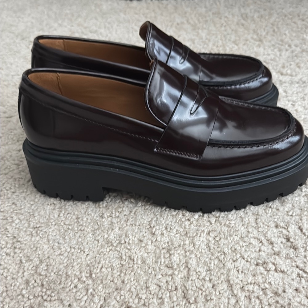 Women’s Platform Loafers - Burgundy